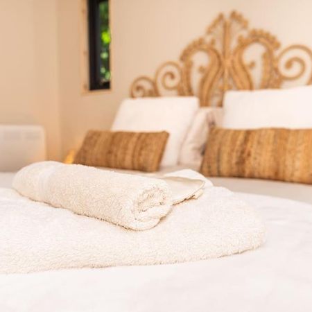 Gingerbread Lodge Torquay Bagian luar foto