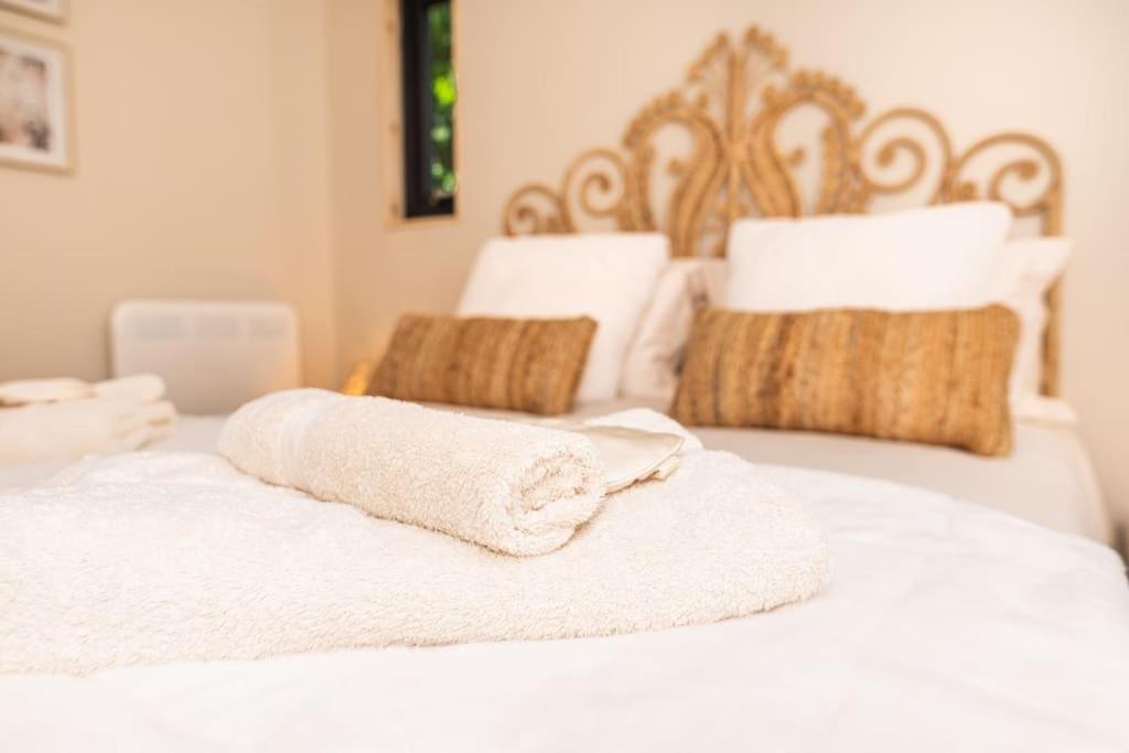 Gingerbread Lodge Torquay Bagian luar foto